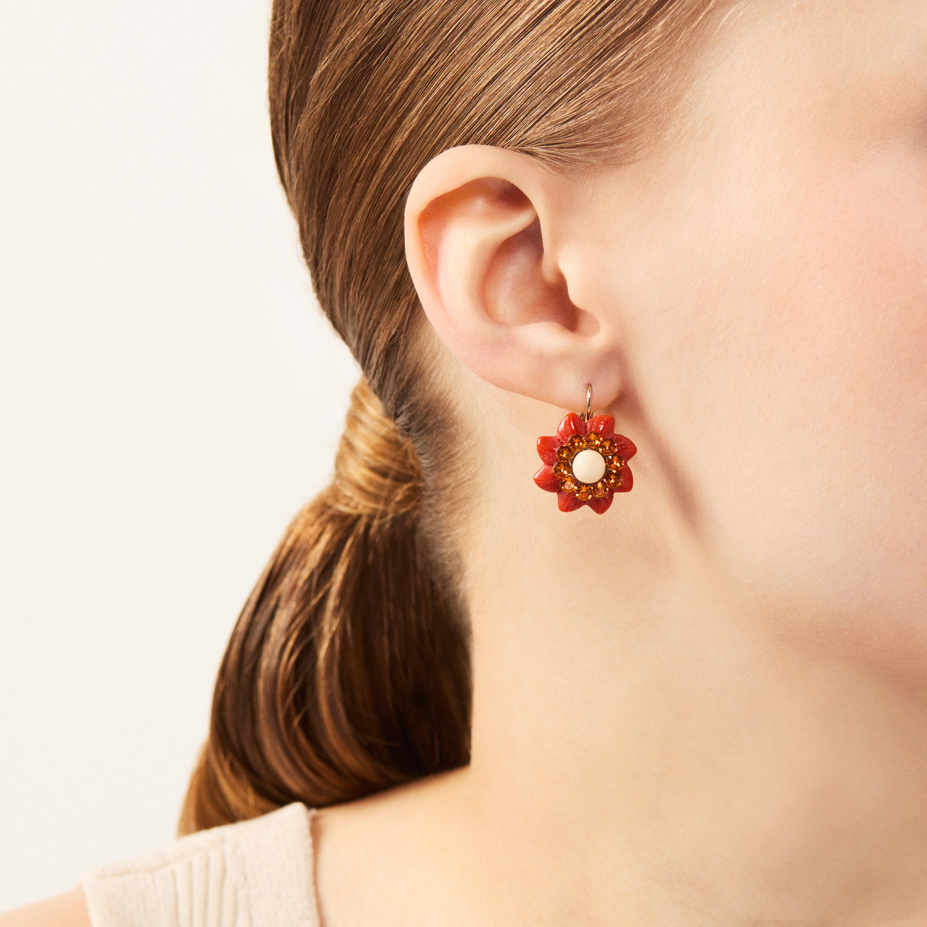 Orecchini a fiorellino Essenza - Corallo - Sodini Bijoux
