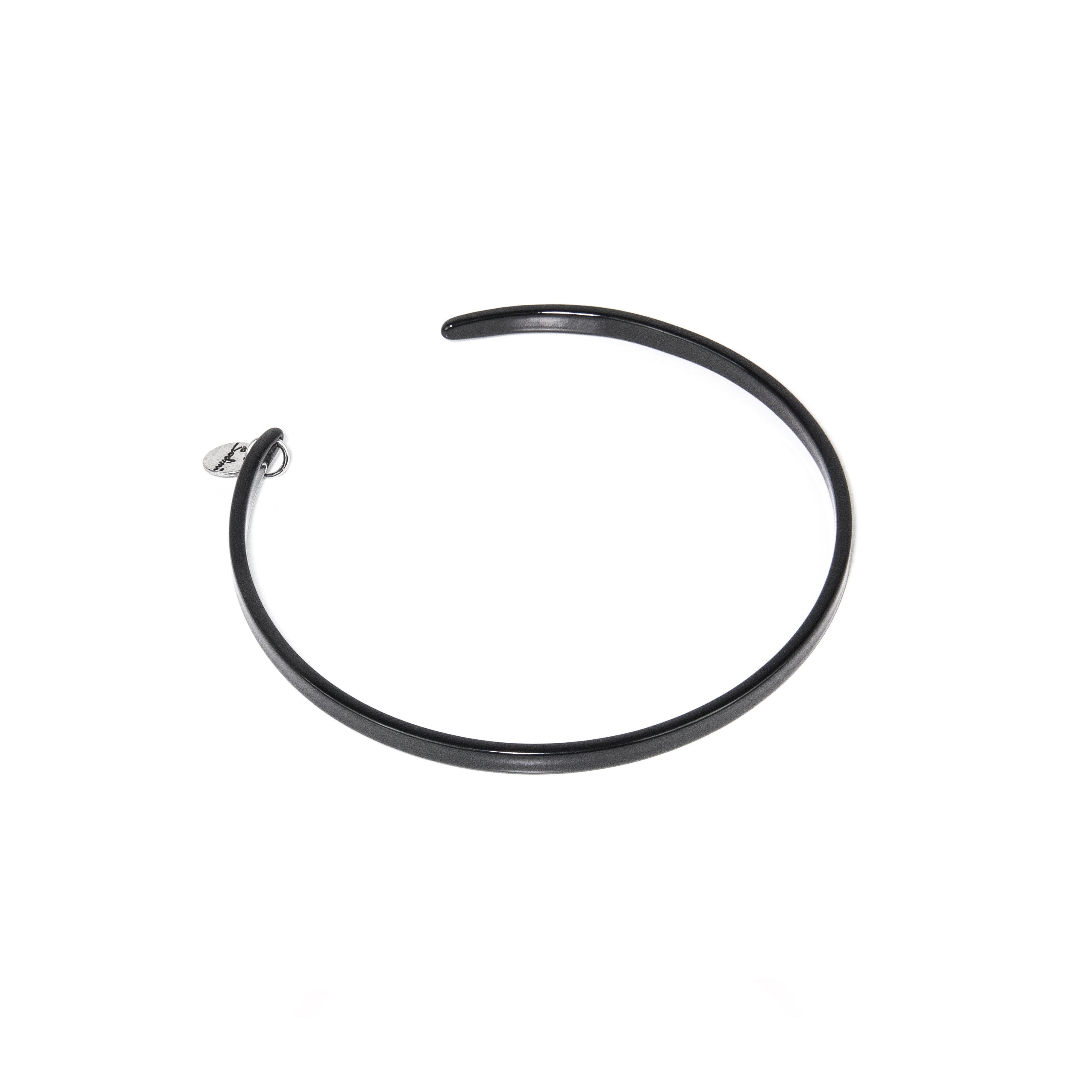 Piccolo chocker rigido in resina Heart Wind & Fire - Nero - Sodini Bijoux